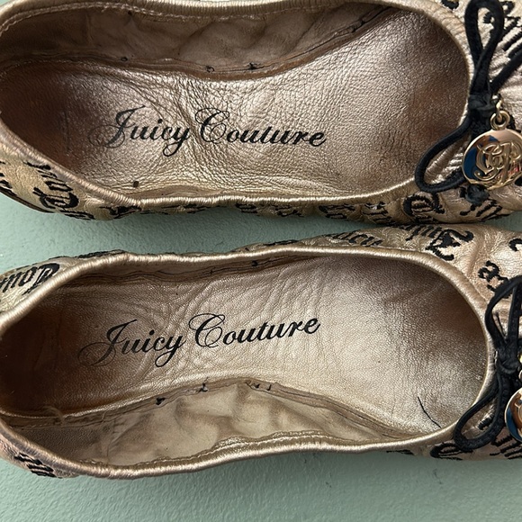 Juicy couture gold ballet flats w black juicy writing - Picture 3 of 10